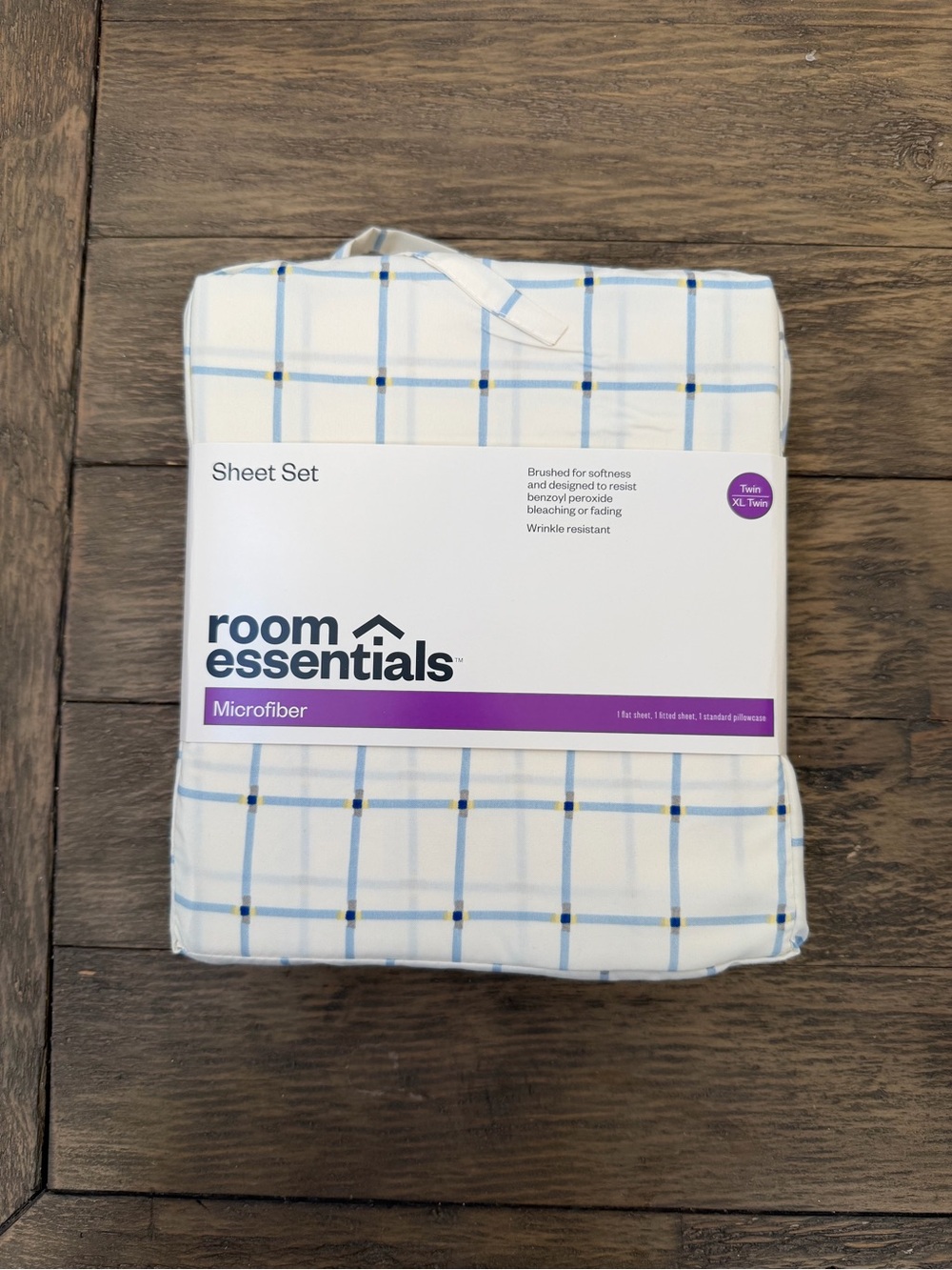 Room Essentials 3pc Twin Sheet Set
New in package